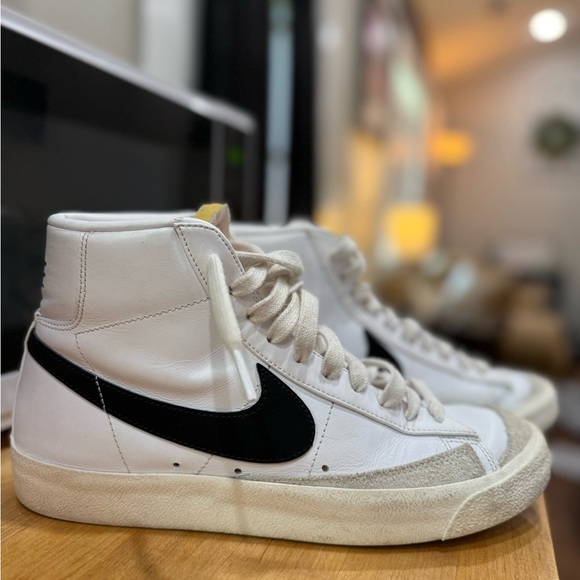Nike Blazer Hightop Sneakers - Picture 5 of 5